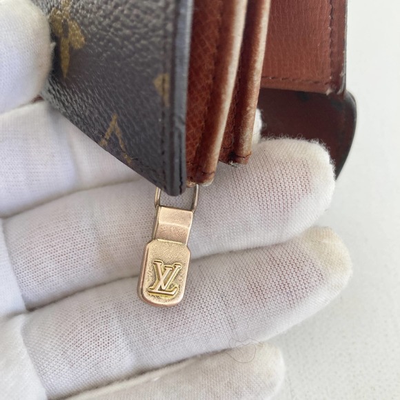 LOUIS VUITTON Vintage Monogram Sarah Wallet Brown - Picture 4 of 14